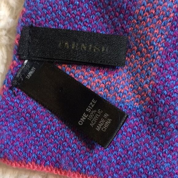 Tarnish “OMG” Scarf  - Picture 6 of 6